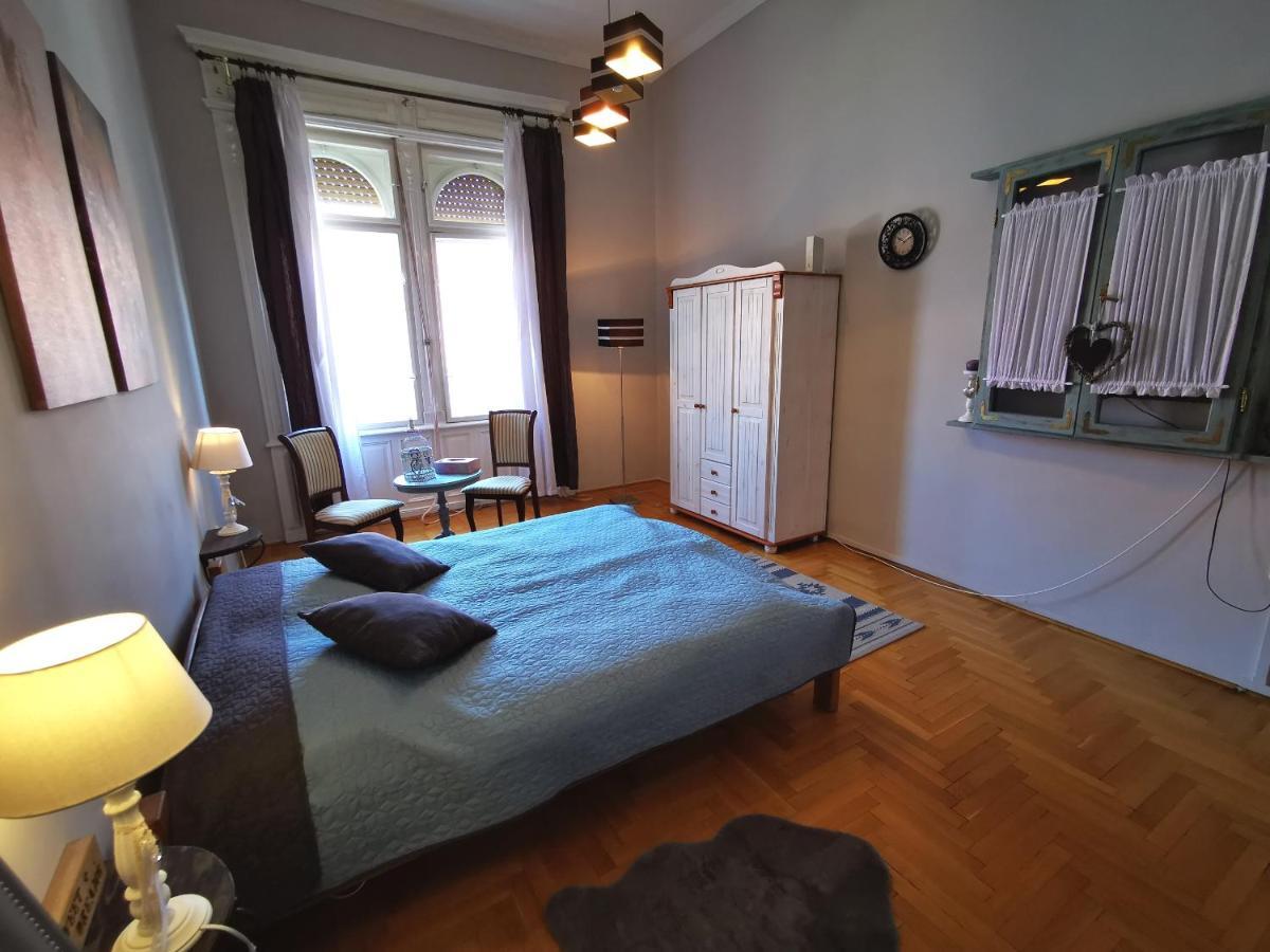 Belvarosi Vintage Apartman A Setaloutcan 미슈콜츠 외부 사진